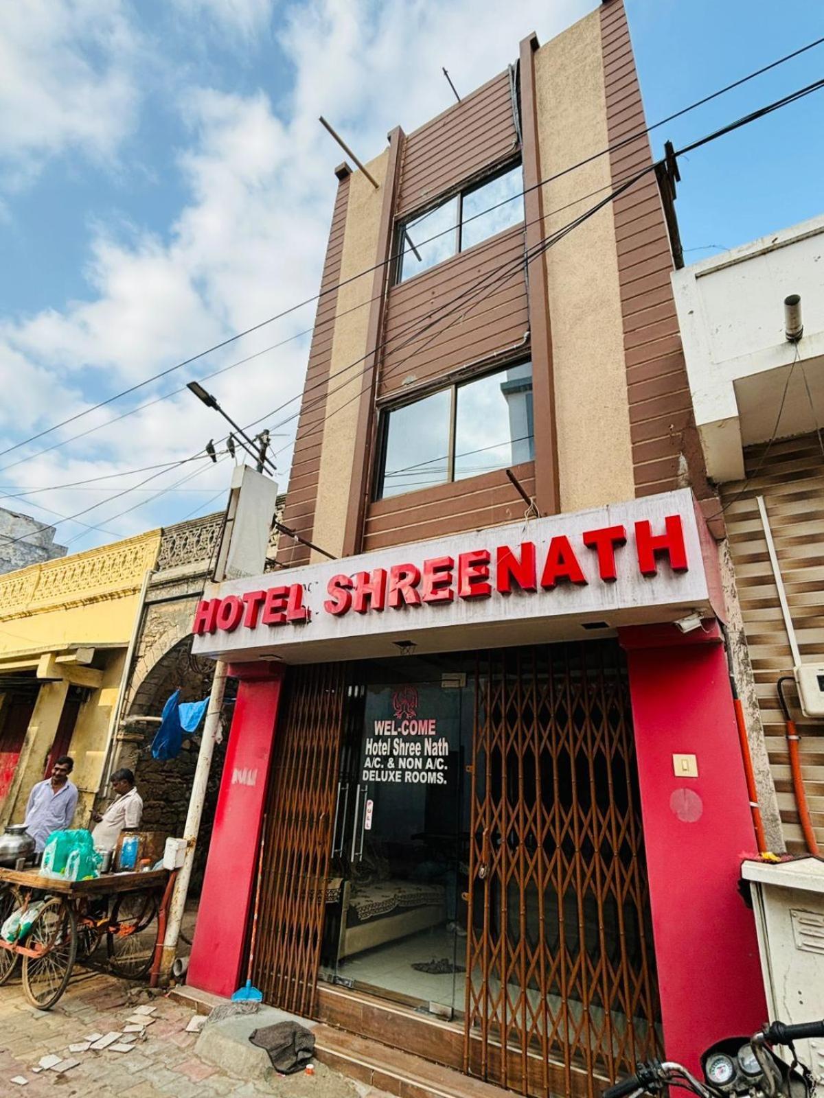 Hotel Shree Nath - 200 Meters From Dwarkadhish Temple Екстер'єр фото